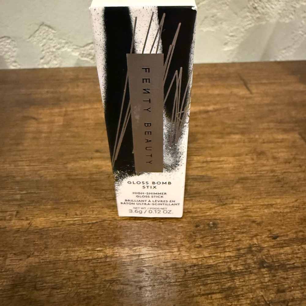 Fenty Beauty Gloss Bomb Stick - Fu$$y 02